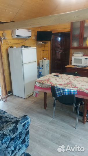 Понтон с хорошим домом