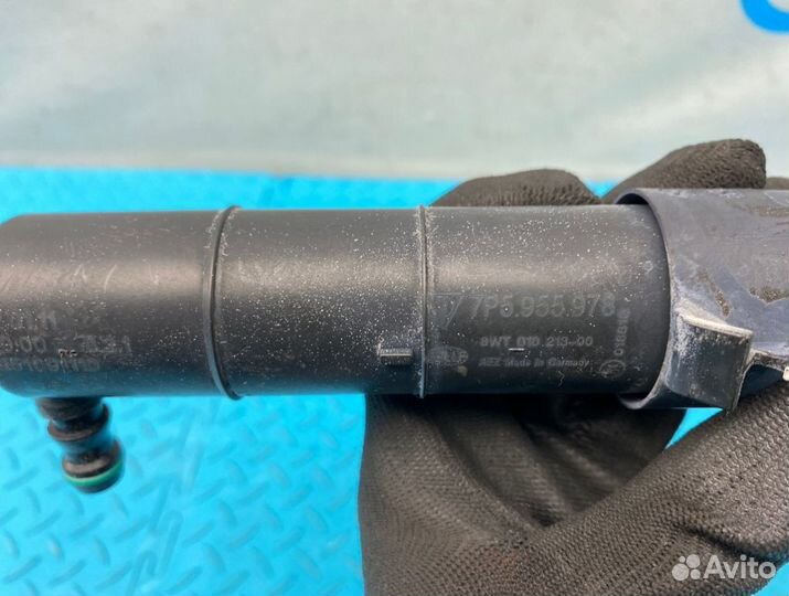 Форсунка омывателя фары правая Porsche Cayenne 958