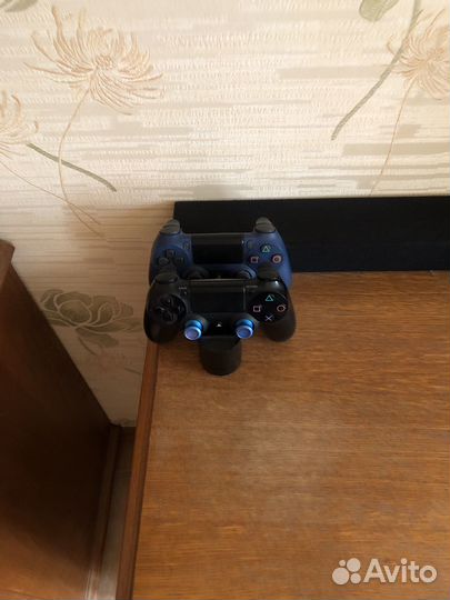 Sony playstation 4 PS4 pro 1tb с играми