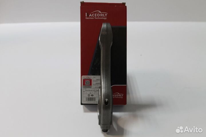 Шатун двигателя Land Rover 2.0 AJ200 204DTA LR0825