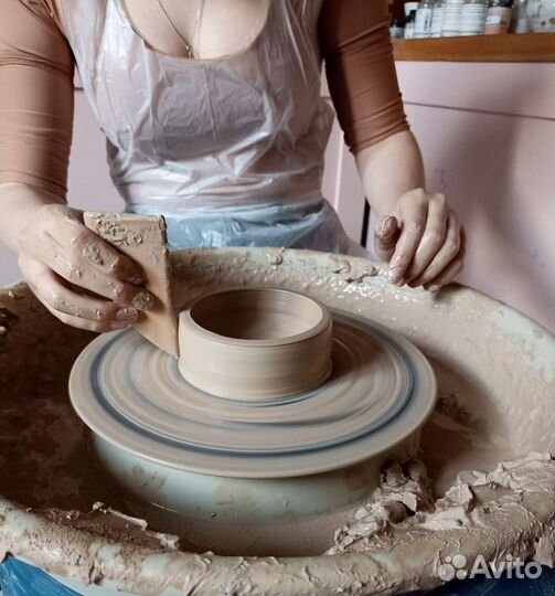 Занятия в гончарной студии