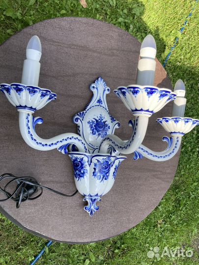 Люстра потолочная и бра гжель