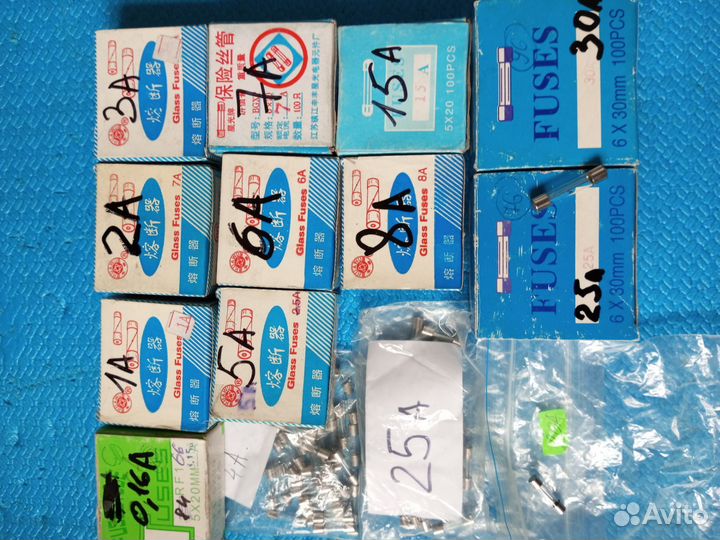 Предохранители, выключатели, тумблера, кнопки