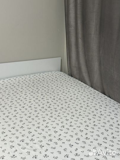 Кровать с матрасом 120х200