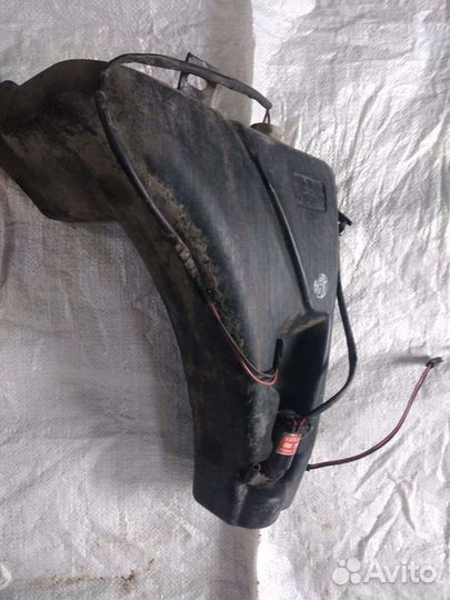 Дэу нексия. Бак омывателя.+насос и датчик уровня