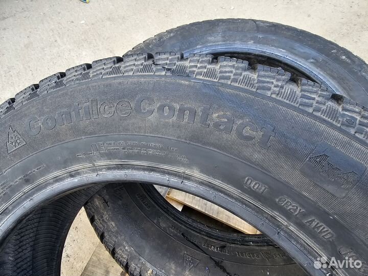 Continental ContiIceContact 4x4 225/65 R17 102T