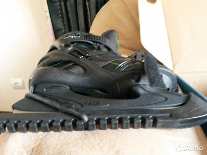 Коньки хоккейные новые размер 37