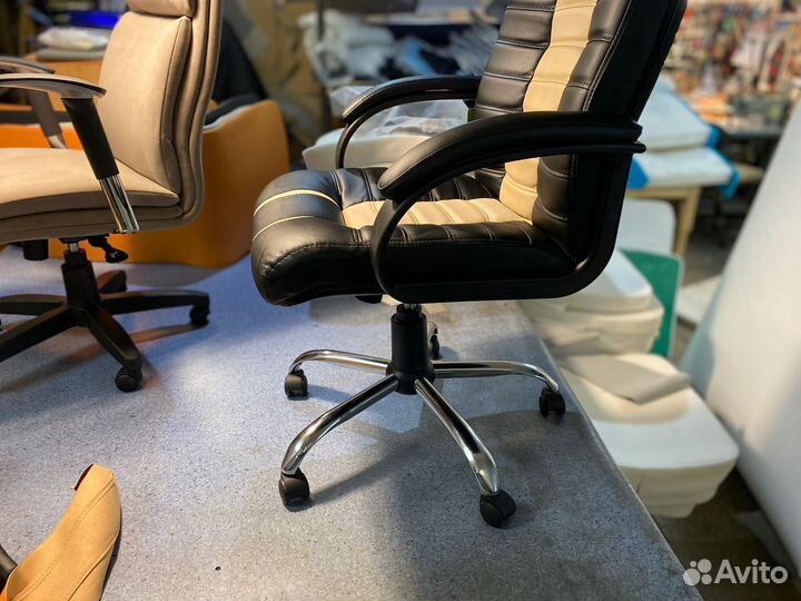 Компьютерное кресло