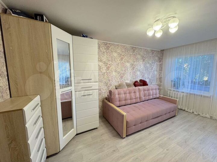 2-к. квартира, 54 м², 3/9 эт.