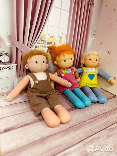 Кукла игровая