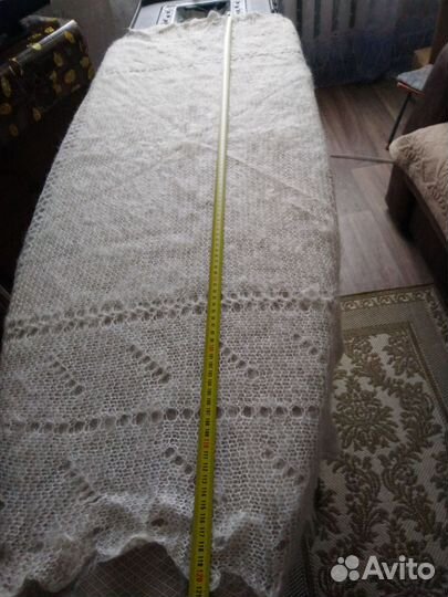 Пуховый платок шаль