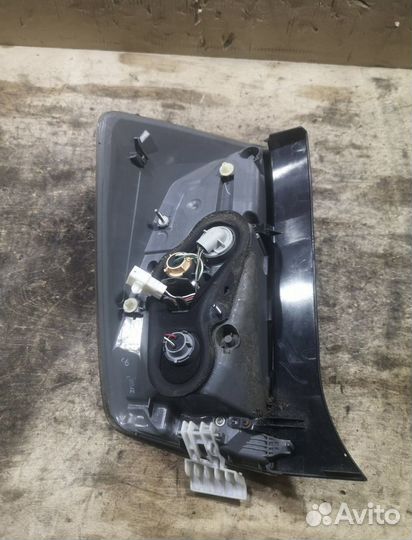 Стопы комплект Toyota Prius zvw30 диодные