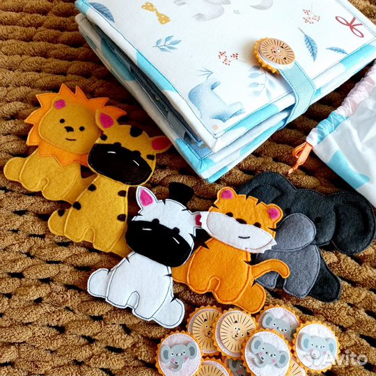 Мягкая развивающая книжка 