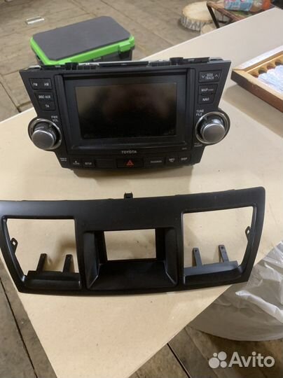 Музыкальный центр(штатаная магнитола) тойота