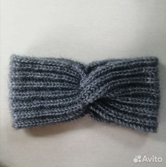 Повязка на голову вязаная
