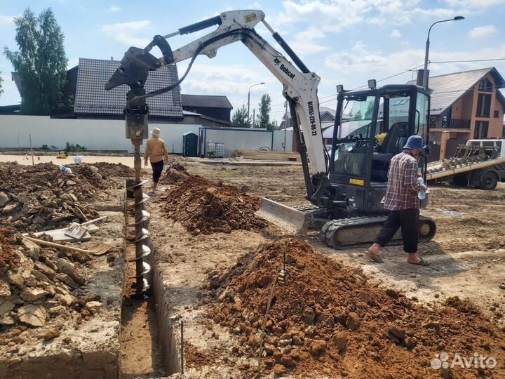 Аренда экскаватора ямобура мини погрузчика бобкэт