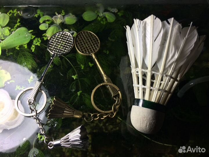 Ракетки, воланчики, напульсники, брелки