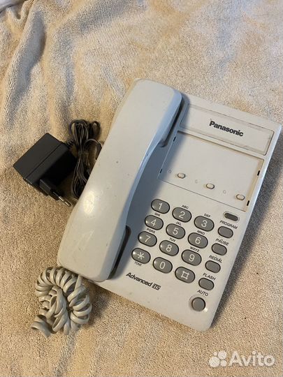 Телефон проводной Panasonic KX-TS2350RUB