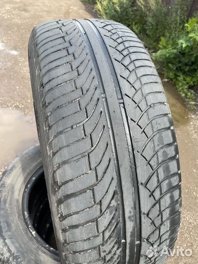 Michelin Latitude Diamaris 215/65 R16