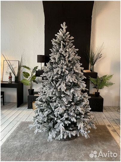 Елка искусственная