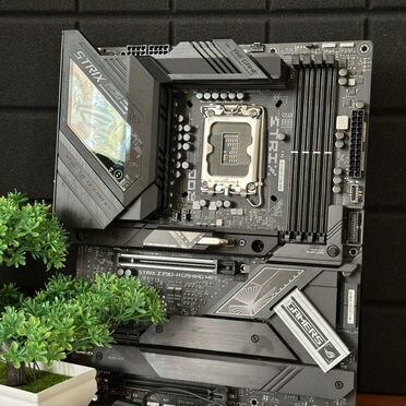 Материнская плата asus ROG Z790-H gaming wifi