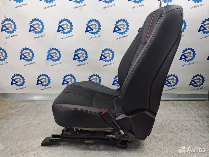 Сиденья к-кт Kia Optima 3 TF 2.0 G4KH 260 Л.С 2012