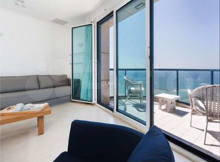 1-к. квартира, 50 м², 3/3 эт.