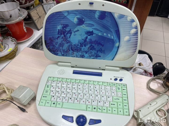 Игровая приставка Магистр Гений (Сзр)