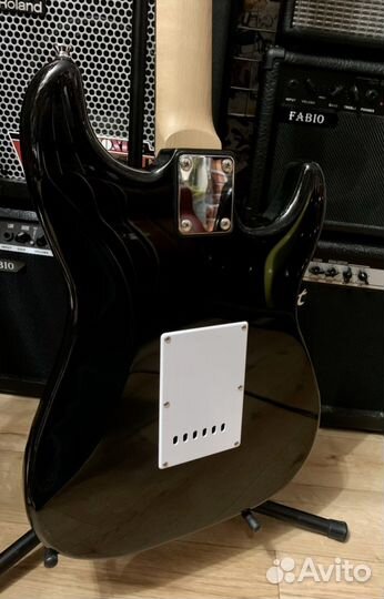 Леворукая Электрогитара Stratocaster