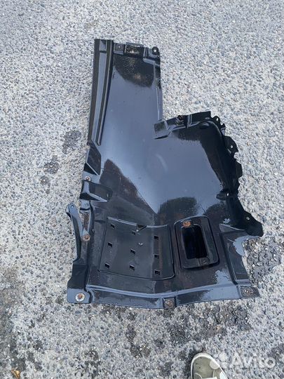 Передний левый локер подкрыльник бмв 7 f01 f02