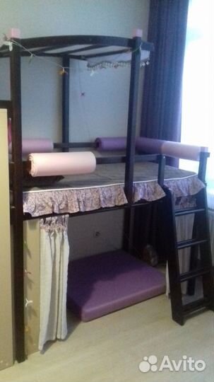 Кроватка детская и комплект детской мебели