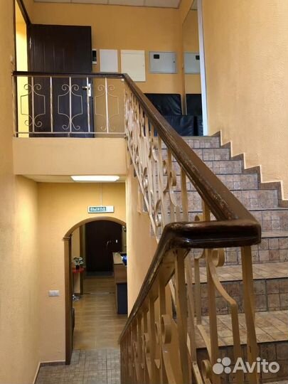 Администратор хостела вахтой