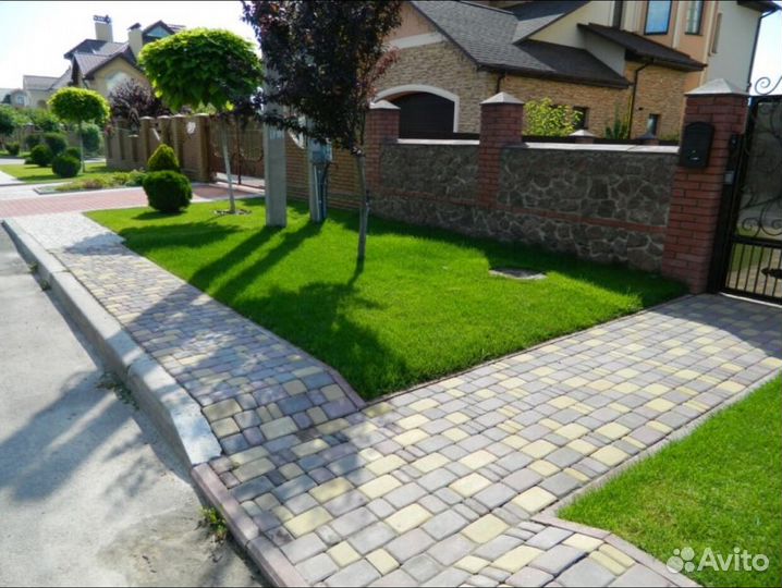 Рулонный газон с укладкой