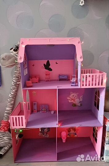 Домик кукольный