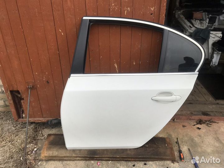 Дверь на bmw e60