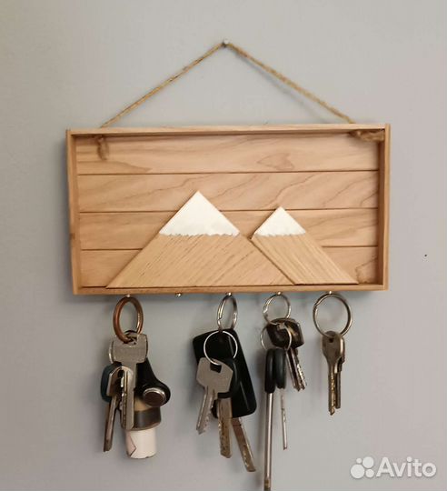 Ключница настенная из дерева