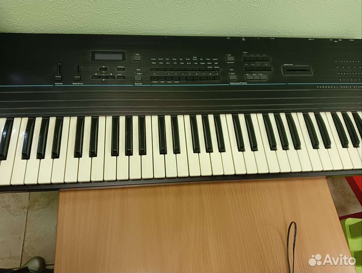 Синтезатор