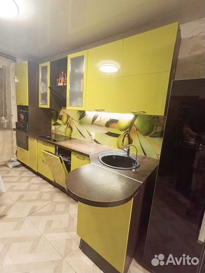 Кухонный гарнитур с техникой