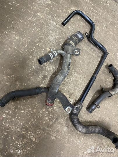 Патрубок двигателя Ford Transit Connect