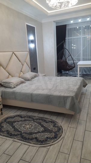 2-к. квартира, 100 м², 16/16 эт.