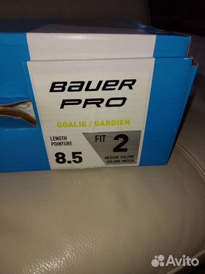 Вратарские коньки bauer 21s pro sr