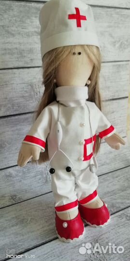 Кукла интерьерная