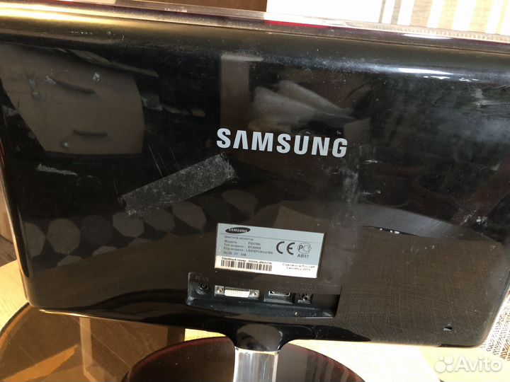 Монитор Samsung