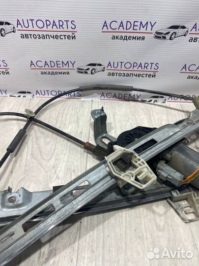 Стеклоподъемник элект. передний правый Peugeot 206