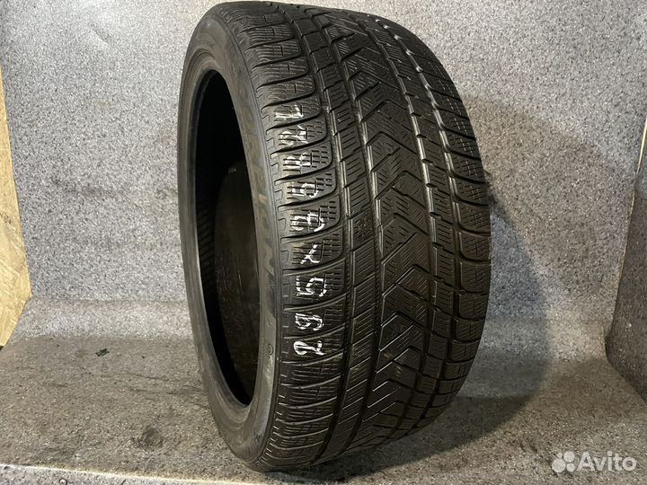 Pirelli Scorpion Winter 295/35 R21 107V