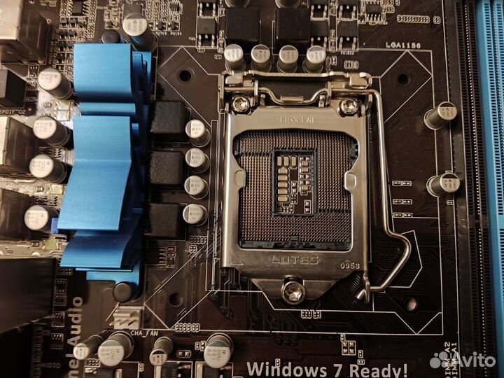 Материнская плата