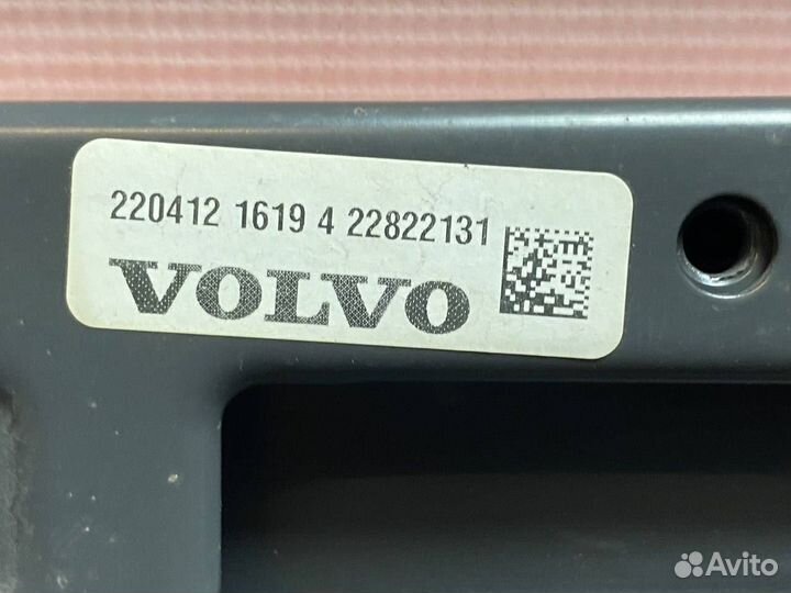 Ступень в бампер Volvo FH5 22822131