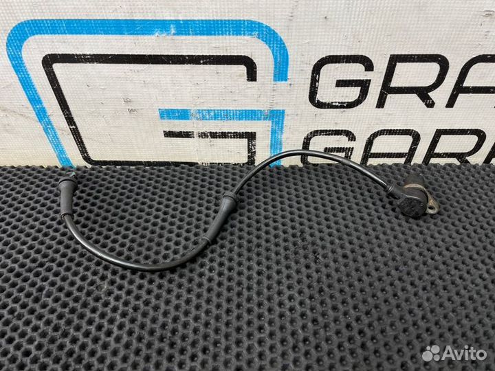 Датчик abs передний Mercedes-Benz V-Class W638