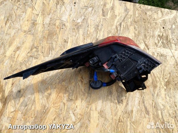 Задний левый правый фонарь Toyota Rav4 50 кузов