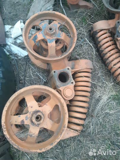 Каретка дт 75